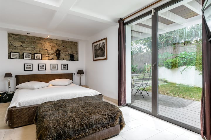 غرفة النوم الرئيسية