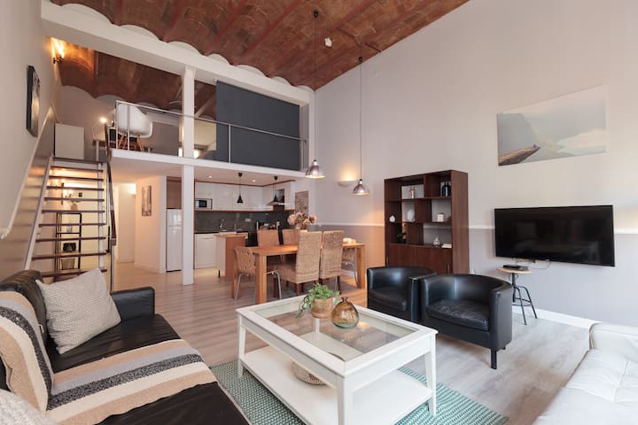 LetsgoBarcelona Paseo de Gracia Duplex