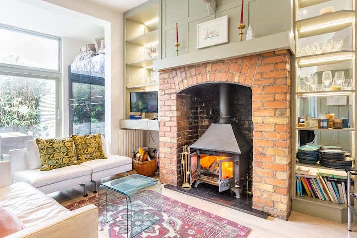 Architect’s Dublin City ,Central heritage home .