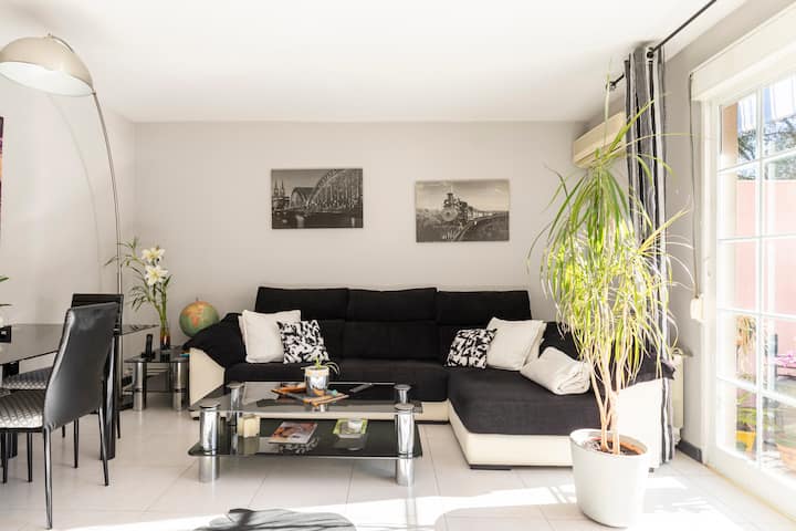 Habitación 2 En Zona Tranquila Y Bien Comunicada - Madrid
