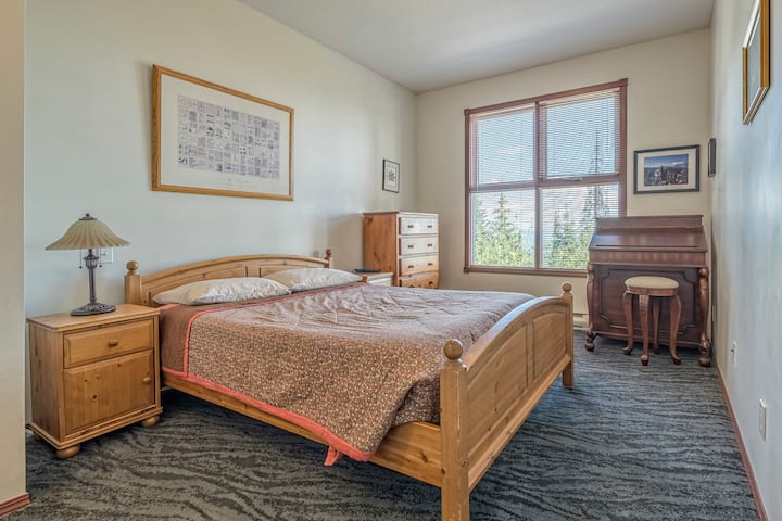 חדר שינה ראשי - מיטת קווין סייז 