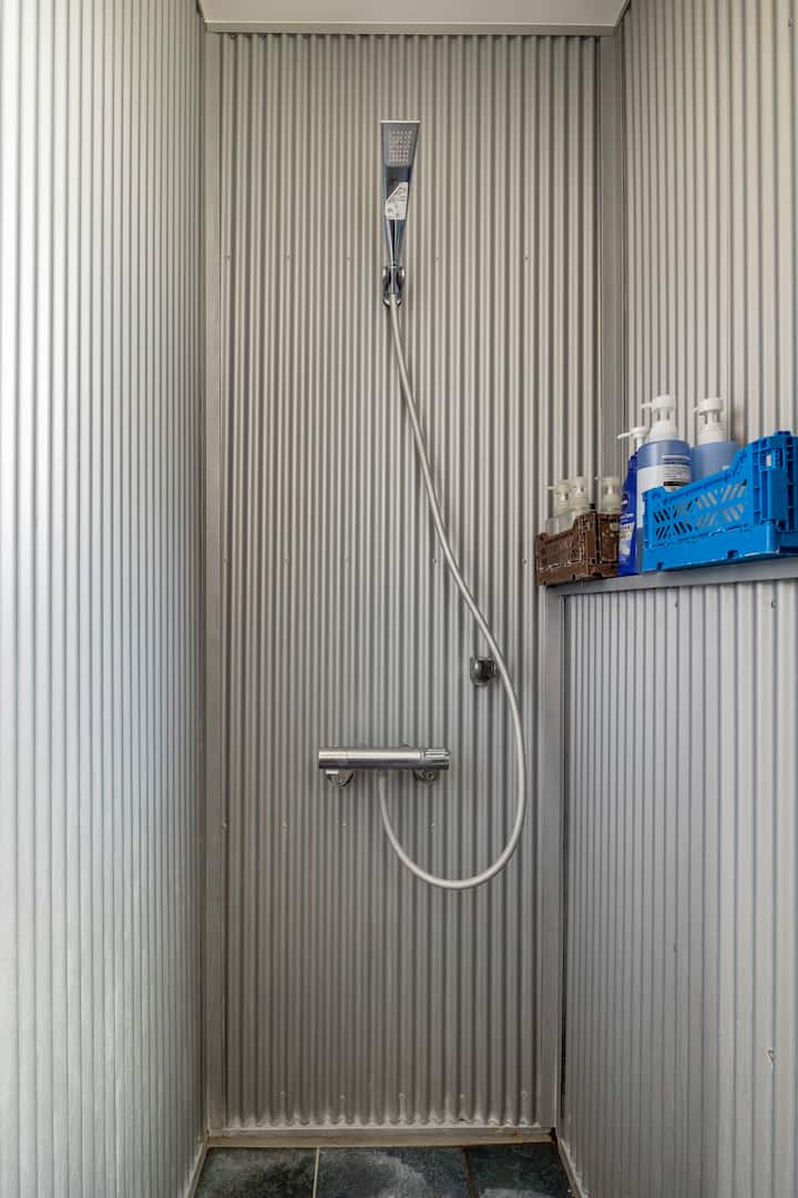 共用フルバスルーム