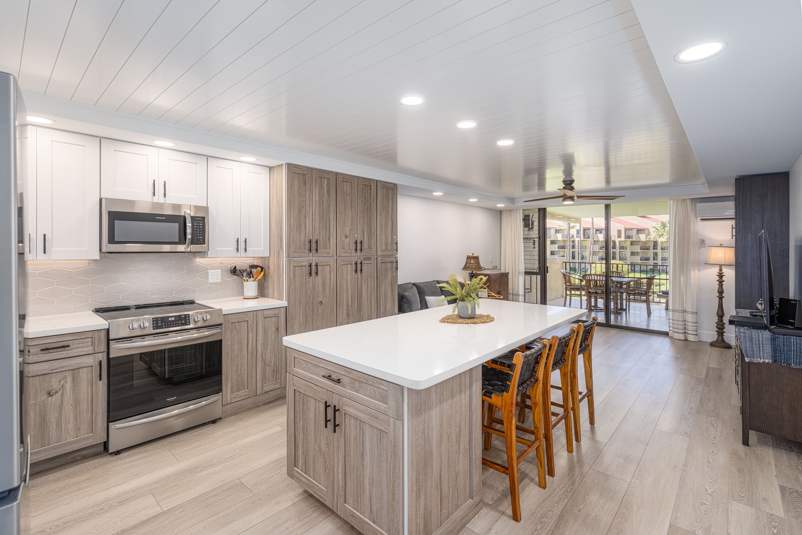 Condo in Kihei · ★4.92 · 1 bedroom · 1 bed · 2 private baths - Image 2