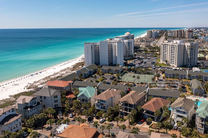 Spacious House 455 Feet From Beach Private Pool - Destin, FL