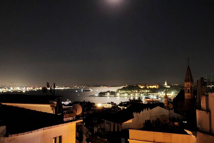 Private Roof flat with terrace in Galata/Beyoglu
