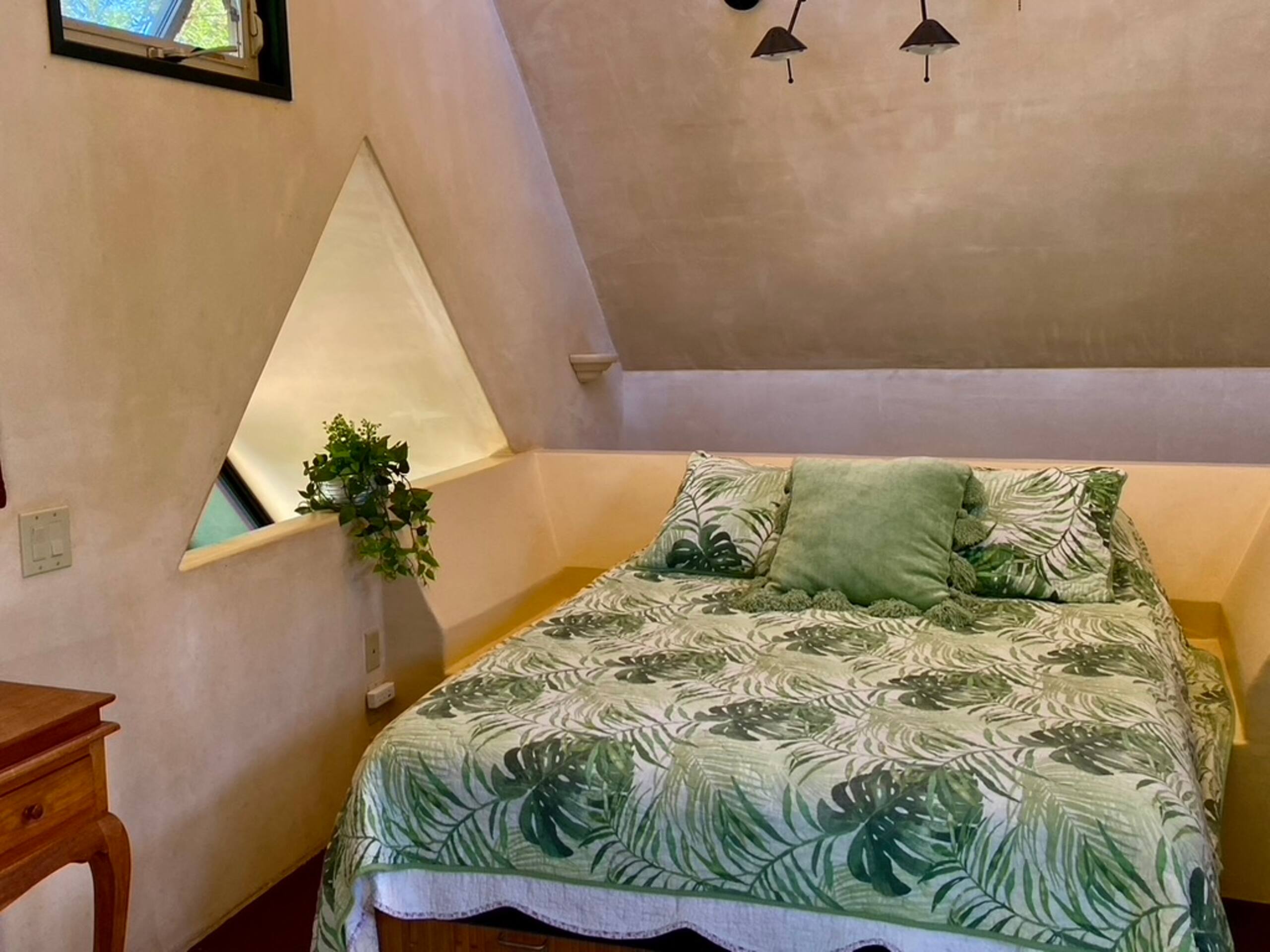 Home in Paia · ★4.75 · 1 bedroom · 2 beds · 1 private bath - Image 7