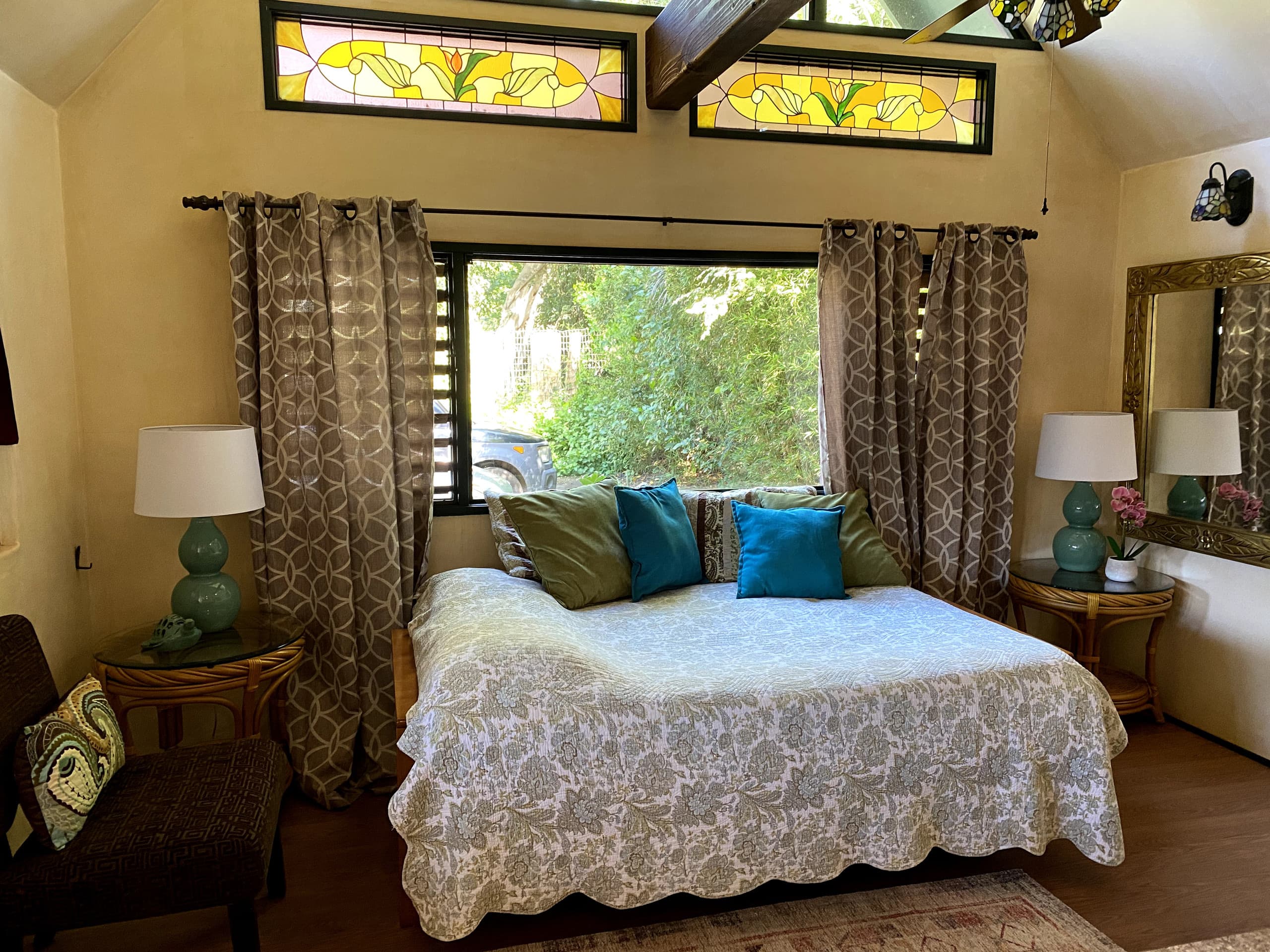 Home in Paia · ★4.75 · 1 bedroom · 2 beds · 1 private bath - Image 4