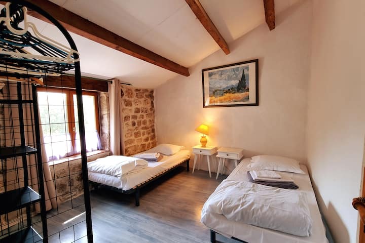 საძინებელი 3