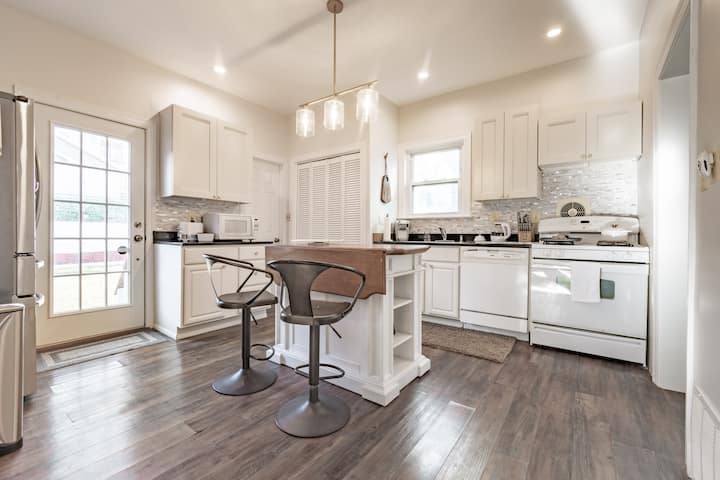 Top 10 Airbnbs Near MetLife Stadium, New Jersey - Updated | Trip101