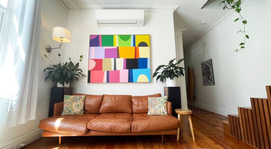 Light, Spacious Family Friendly Bondi Beach House gallery image 4