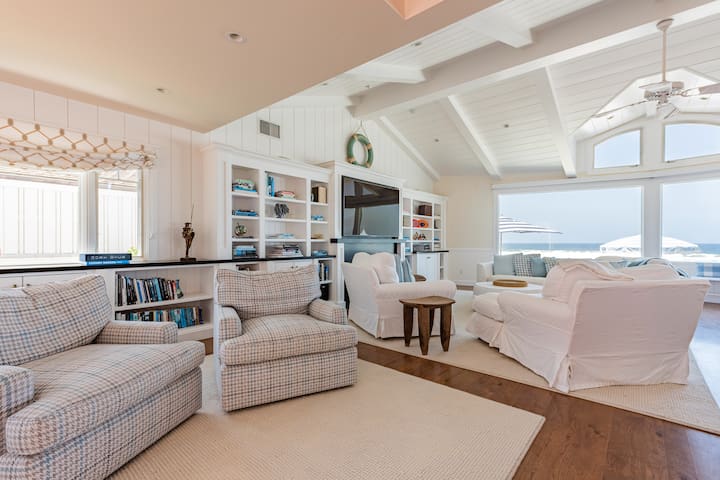 La Jolla Shores Beachfront Luxury Villa gallery image 2
