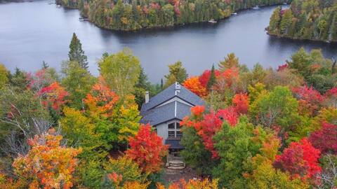 THE CONDOR – LUXURY CHALET IN THE LAURENTIANS – HOT TUB – LAKE