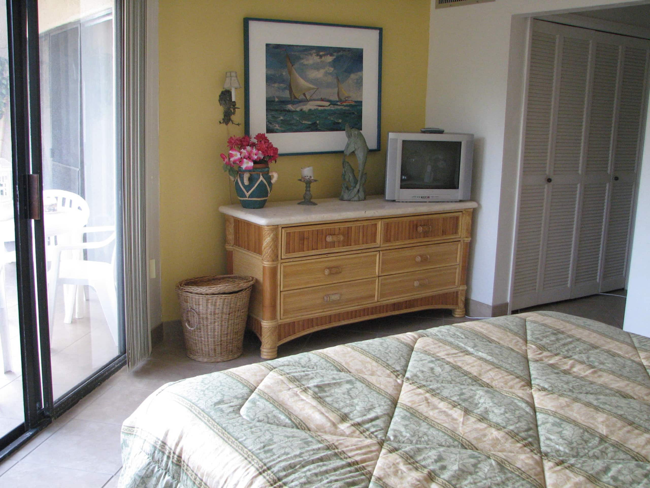 * Prime Ocean Front Location* $250/nt 2 bd, 2 ba - Photo 4