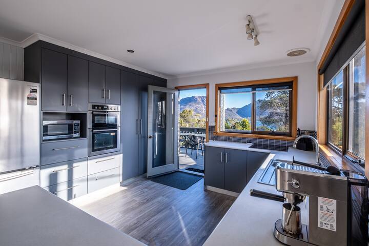 The Lookout gallery image 3