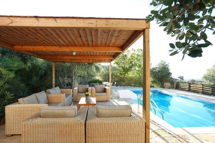 Villa Dafni-Listaros