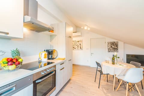 Cozy loft Apartment Egon close to the beach