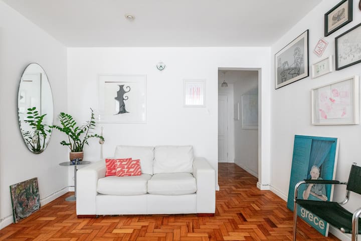 Superb location apartment in Ipanema