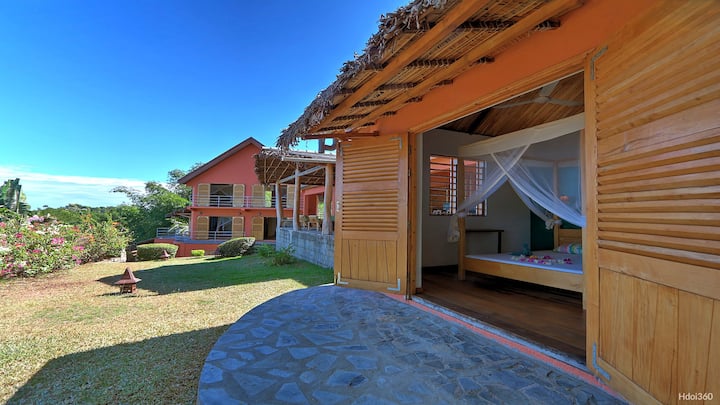 Le Bungalow
Le bungalow