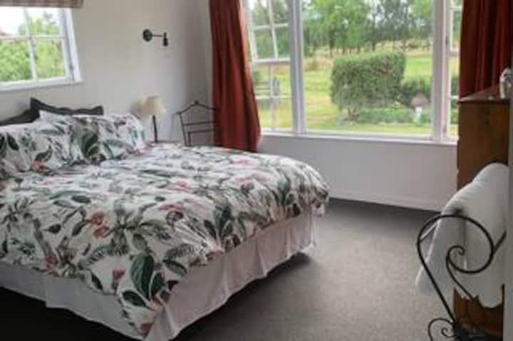 საძინებელი 3