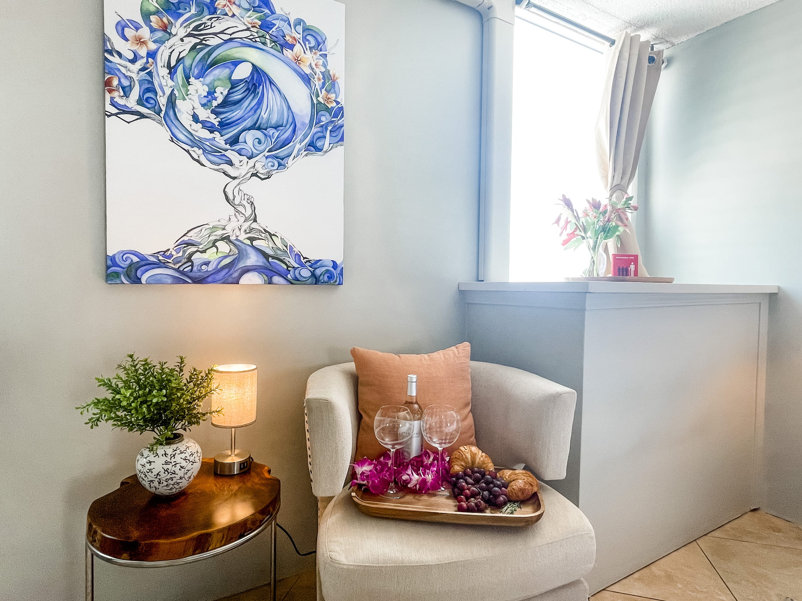 Condo in Honolulu · ★4.85 · 2 bedrooms · 3 beds · 2 private baths - Image 12