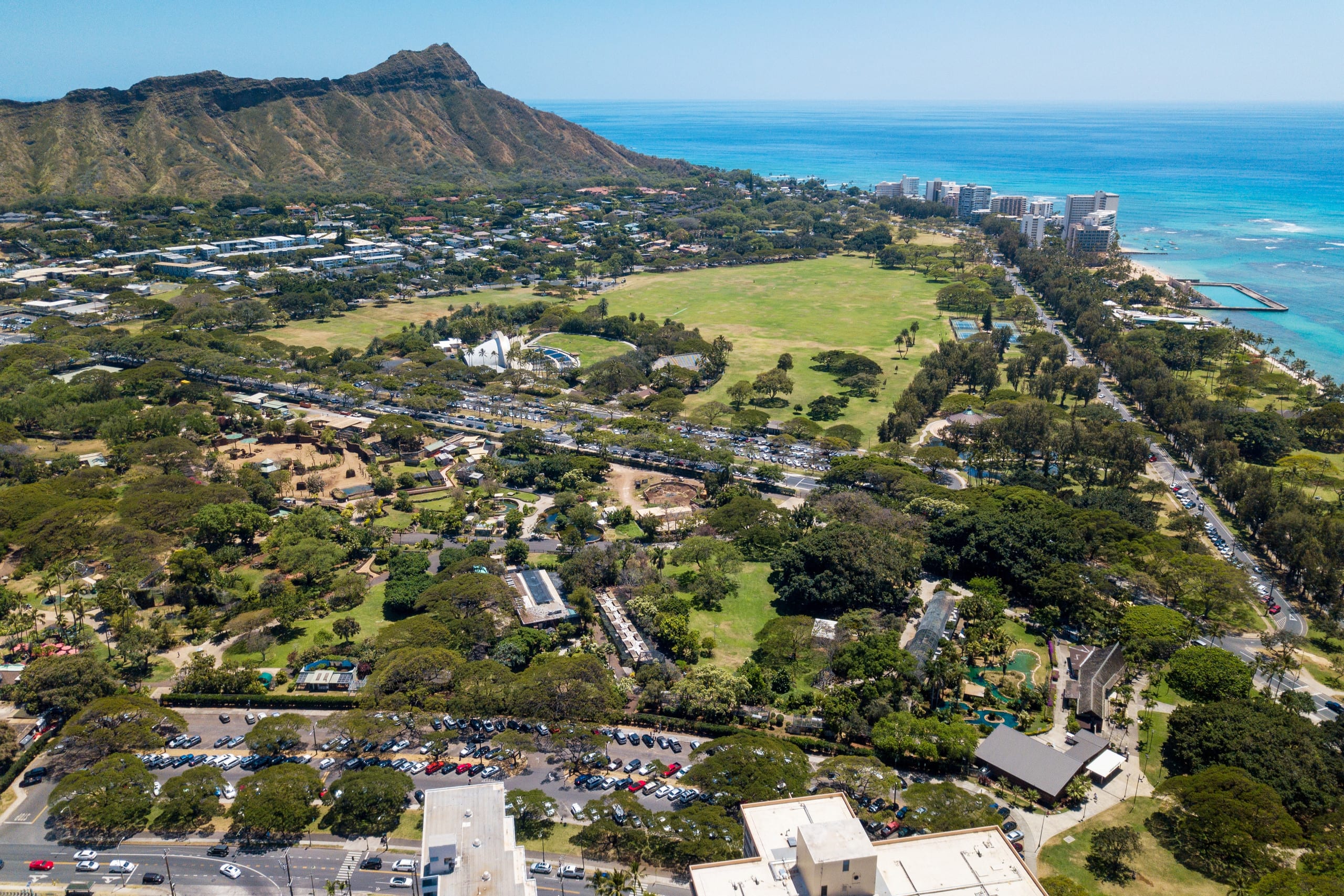 Condo in Honolulu · ★4.85 · 2 bedrooms · 3 beds · 2 private baths - Image 18