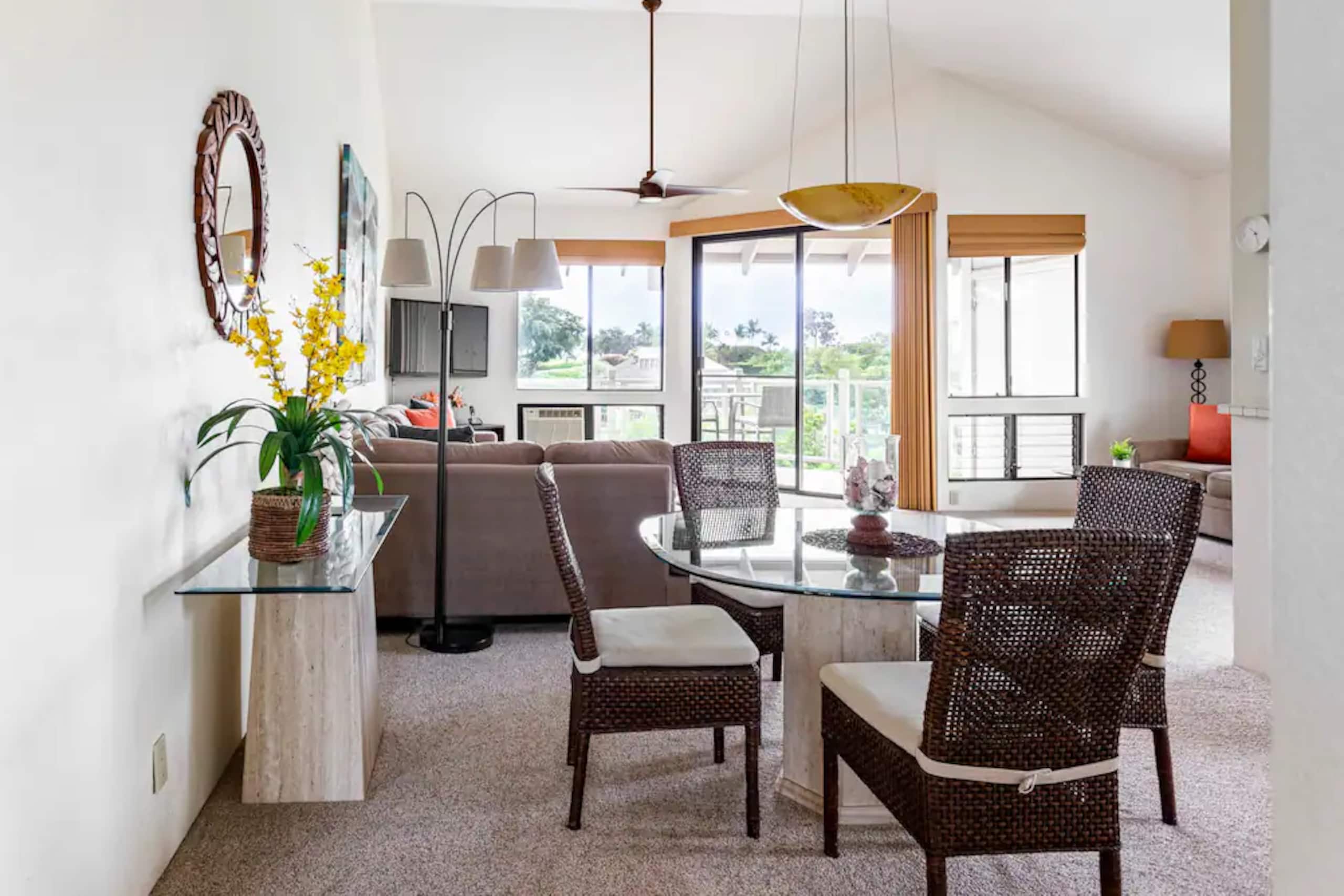Condo in Wailea · ★4.91 · 1 bedroom · 2 beds · 2 private baths - Image 10