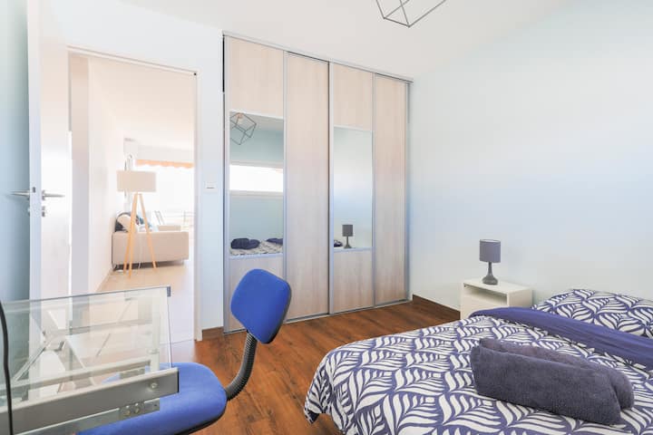 Spavaća soba s uredom