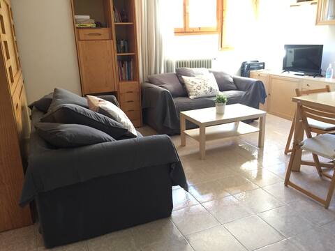 Airbnb con mejor rendimiento: Penthouse in Biescas with swimming pool, tennis, and barbecue en Biescas