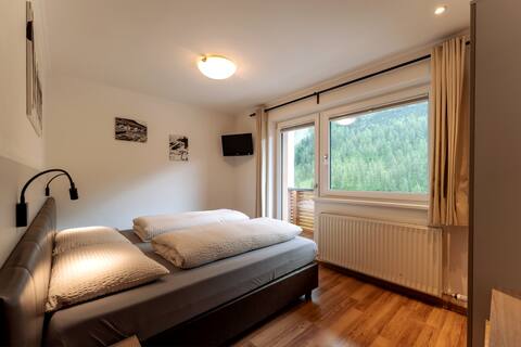 Apartment with view to the Hintertux Glacier