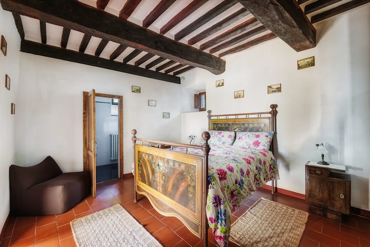 غرفة النوم 2