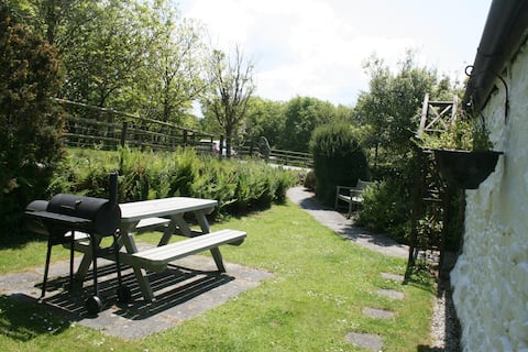 2 bed barn on smallholding, alpacas, goats & pigs