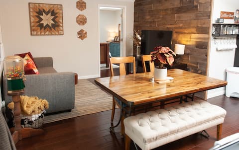 Relaxing Retreat 🌲 Flagstaff Hometel Suite #1