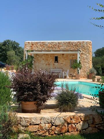 Trullo San Paolo Ostuni, Puglia gallery image 2