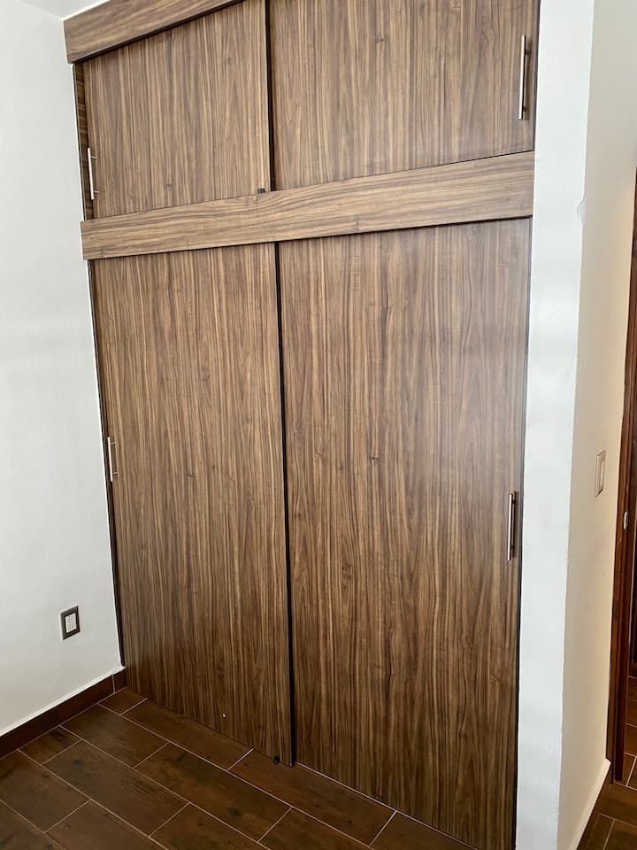 Chambre 2 : Closet