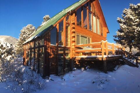 Secluded Mountain Retreat work&school from here