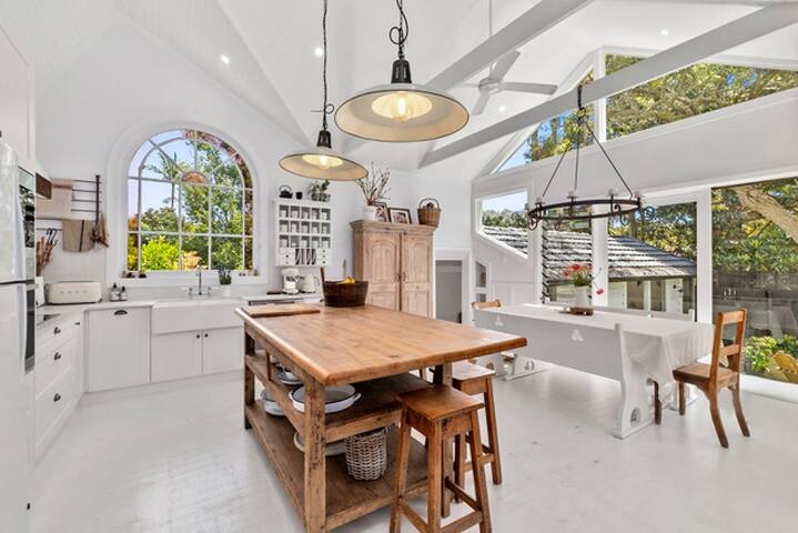 Classic Weatherboard Beach house