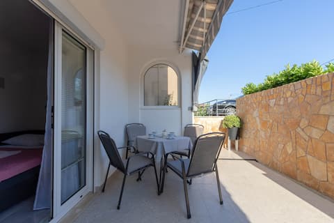 Apartment Lana ☼ 2min from the beach