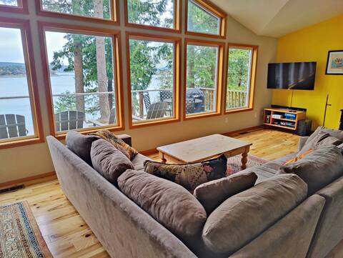 Mud Bay Waterfront - Wi-Fi - Tons of Privacy