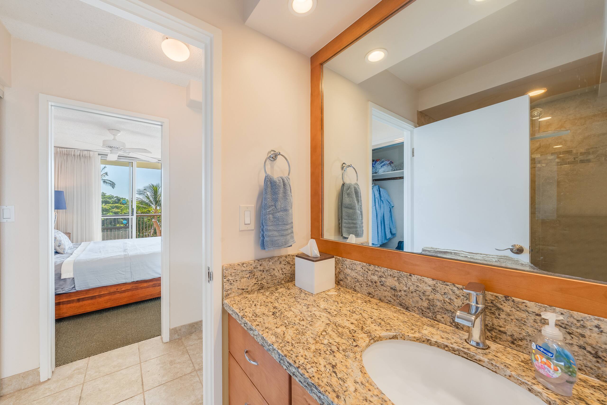 Condo in Kihei · ★4.92 · 2 bedrooms · 2 beds · 2 baths - Image 13
