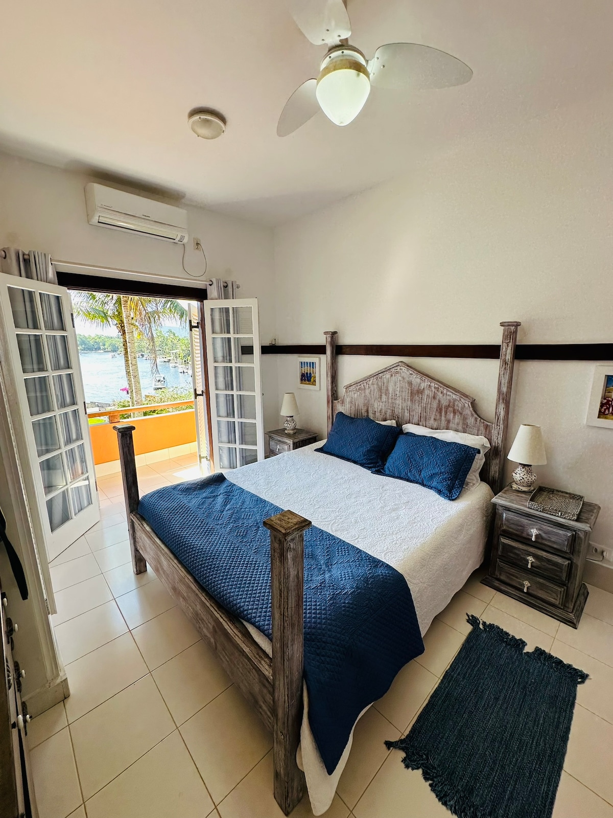 1号套房： 2米宽双人床
