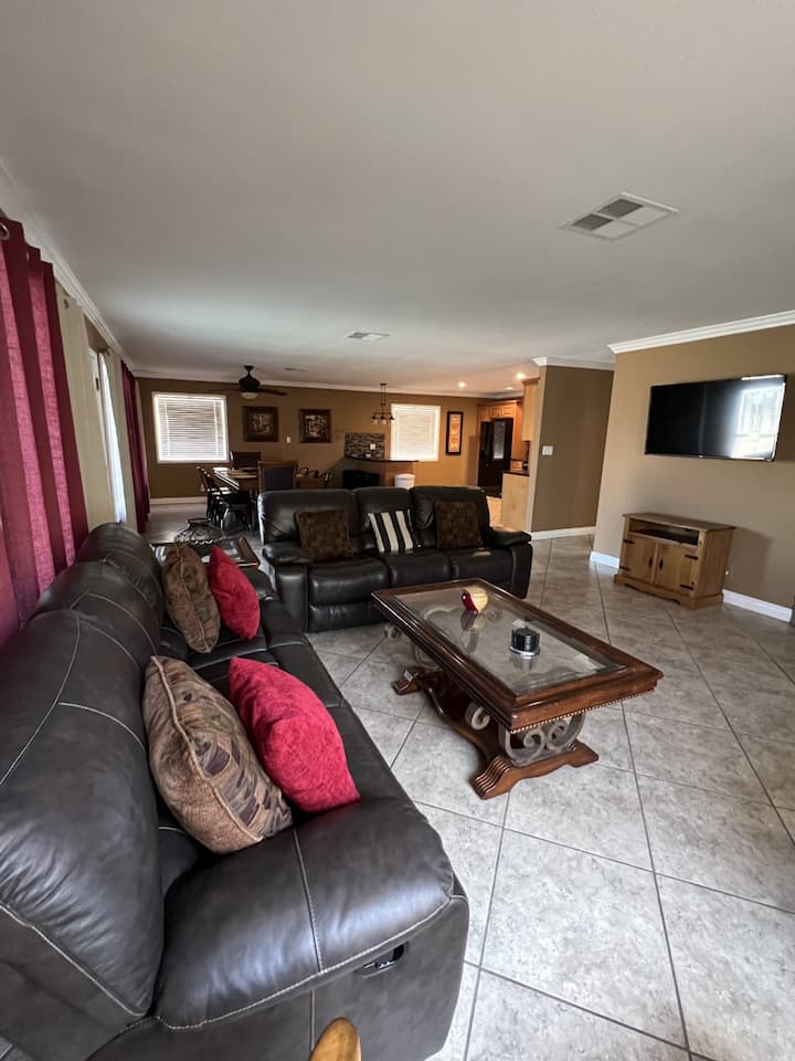 Moovalya Keys (Colorado River) Home/Boat Dock Houses for Rent in