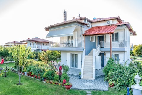 Villa "Anastasia" in N.Plagia