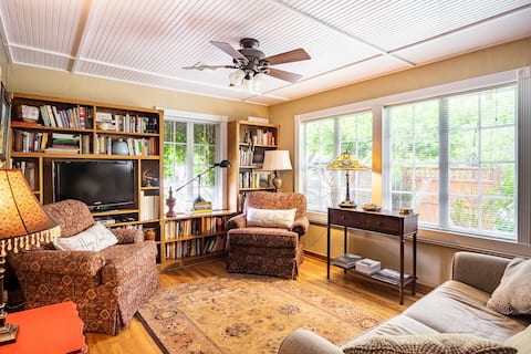 Popular Airbnb listing: The Historic Rose Cottage at Zion National Park in Springdale
