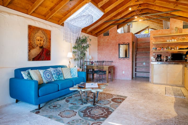 Trailhead Casita. Sedona Red Rock Views!