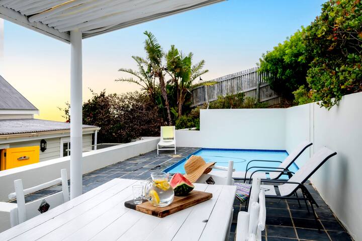 Fresh | Nature | Views | Pool | Solar