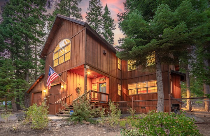 South Lake Tahoe Pet-Friendly Vacation Rentals - California, United