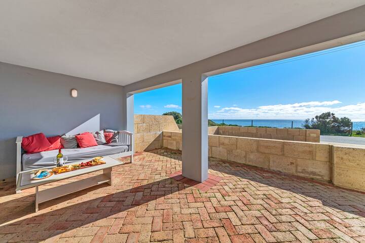 Mandurah cosy winter break, beachfront! gallery image 5