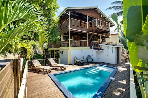 Seen on HGTV! Driftwood Gardens-Large 2 BR w/pool