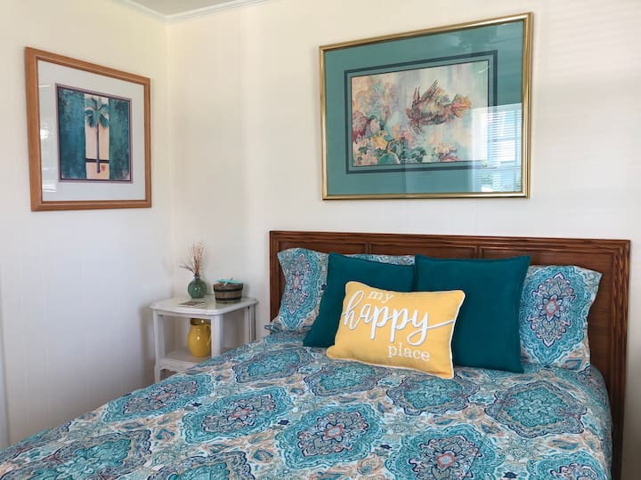 chumba cha kulala cha mbele - kitanda cha ukubwa kamili