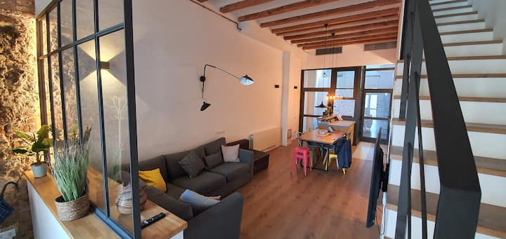 Triplex House Recently Renovated - 150sq. Meters - Barcelona